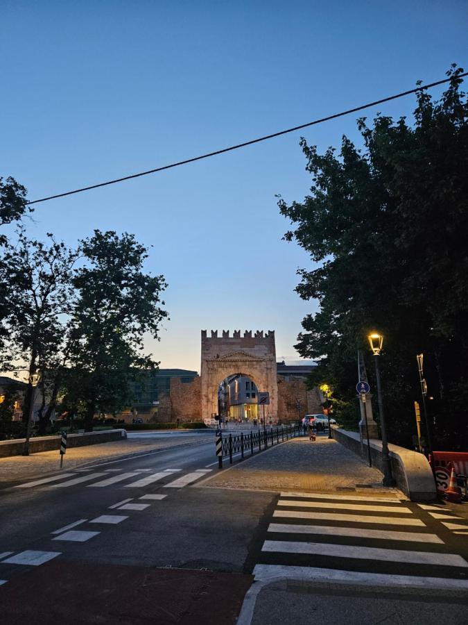 Casa Ronci - Centro Storico - Palacongressi רימיני מראה חיצוני תמונה
